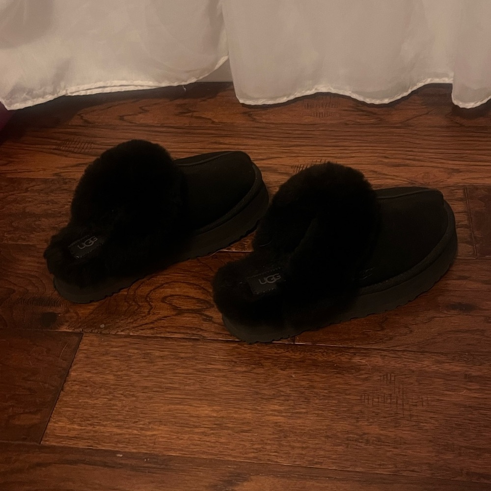 ugg platform slipper - Picture 6 of 6